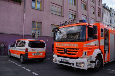 Stuttgart Ost: PKW mit Stadtbahn kollidiert